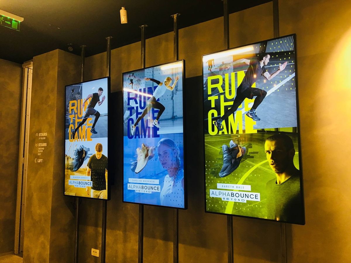 Digital signage for business